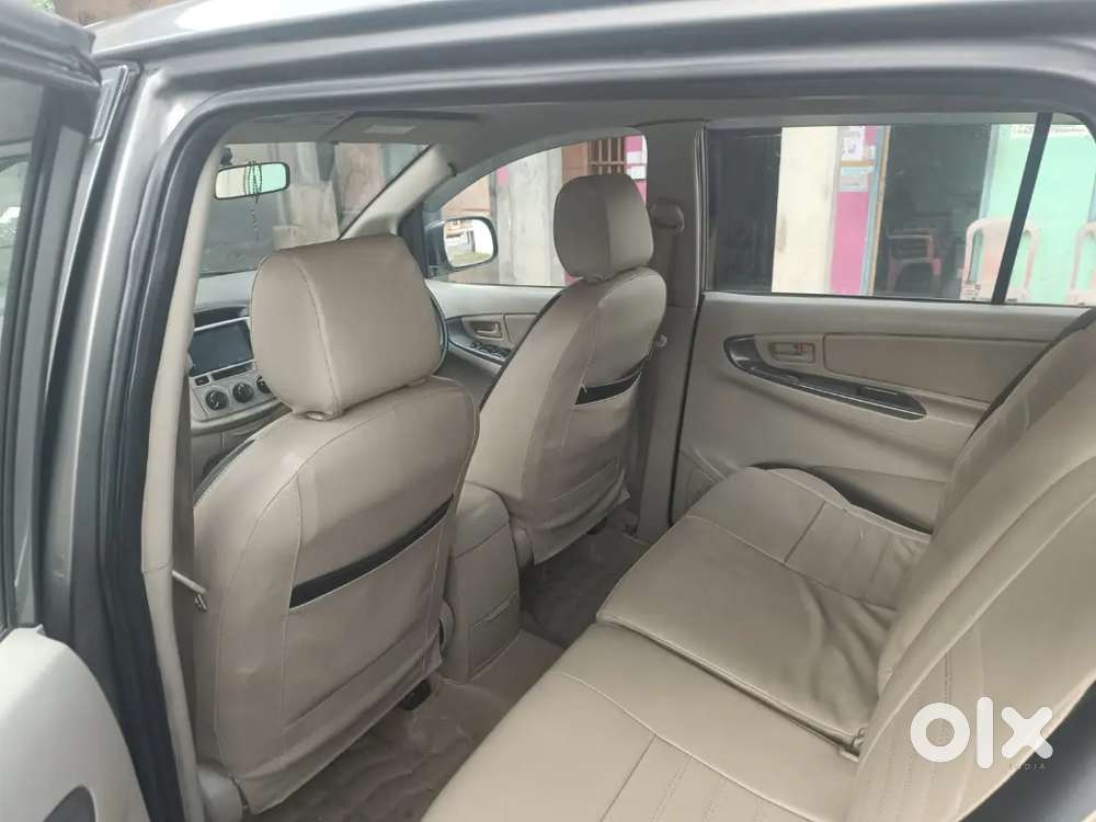 Toyota Innova 2013 Diesel 240000 Km Driven