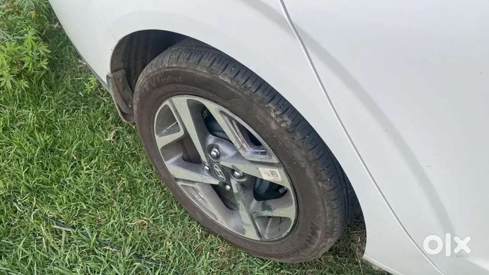 Hyundai Aura Sx 1.2 Cng 2025