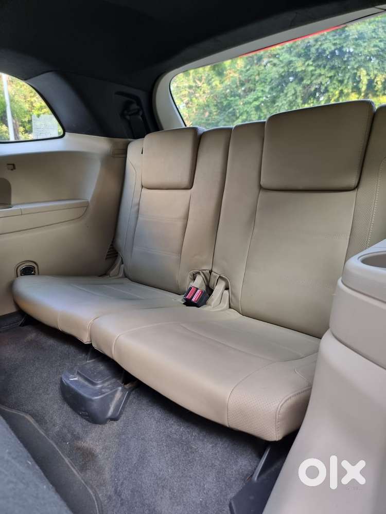 Ford Endeavour 3.2 Titanium 4x4 At, 2016, Diesel