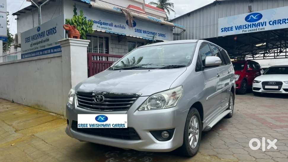 Toyota Innova 2.5 Vx 8 Seater Bs Iv, 2012, Diesel