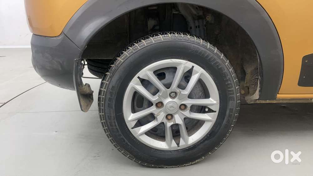 Renault Triber Rxt, 2020, Petrol