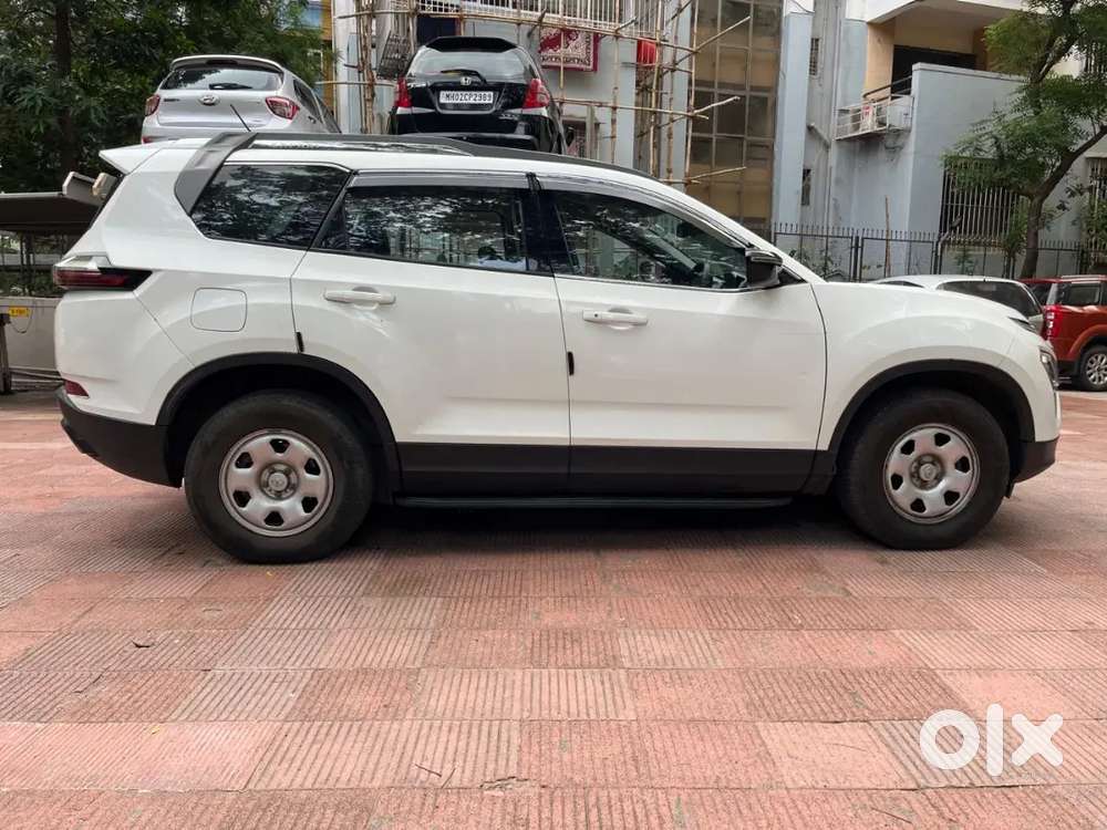 Tata Safari Adventure 2023 Deisel Panaromic Sunroof For Just 1200000