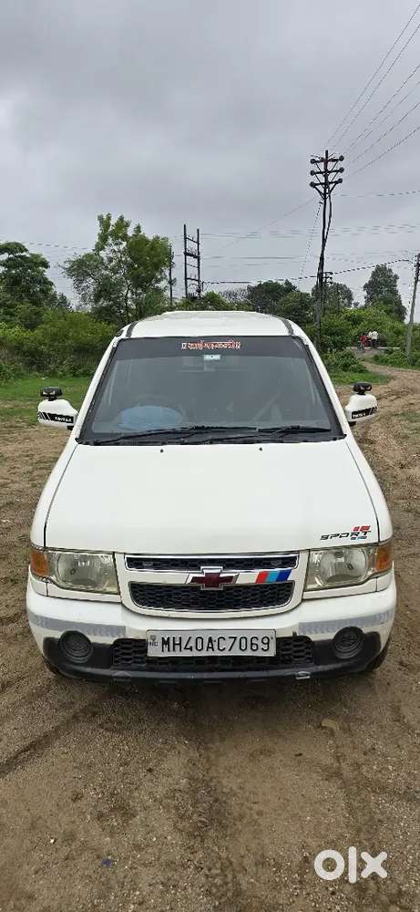 Chevrolet Tavera Neo 2014