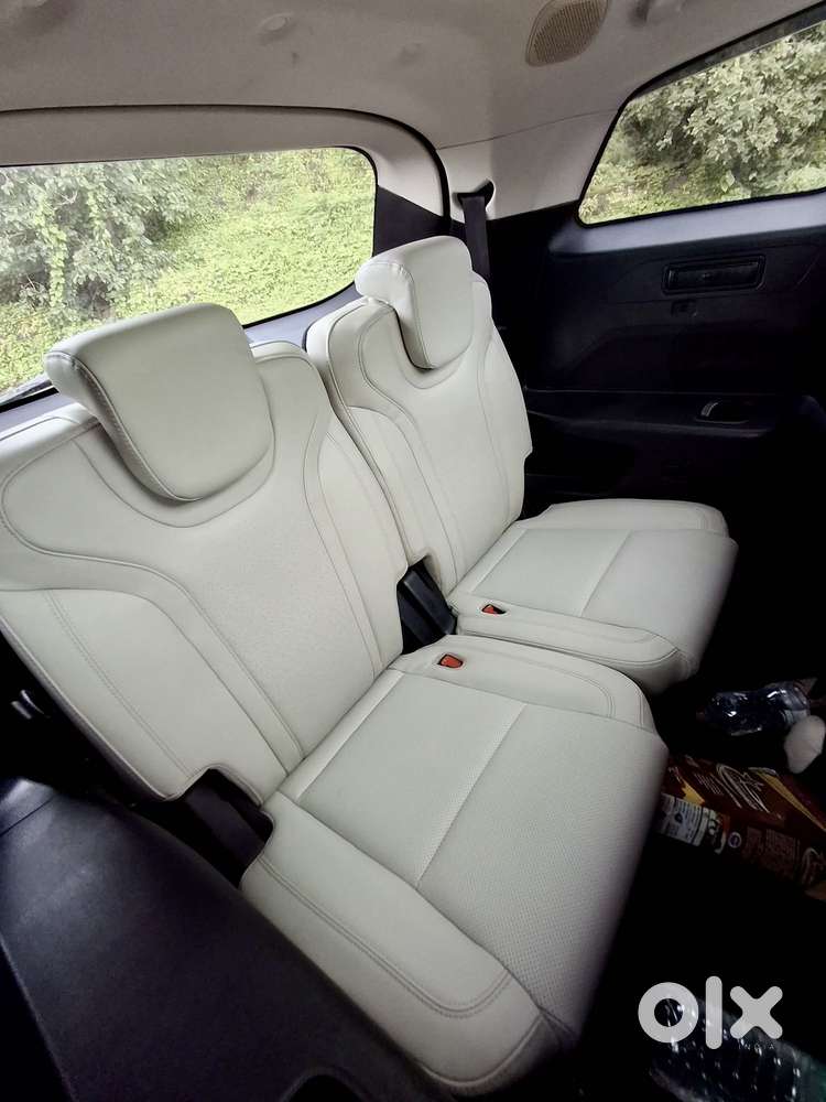 Mahindra Xuv700 2.2 Ax 7 Diesel At Str, 2022, Diesel