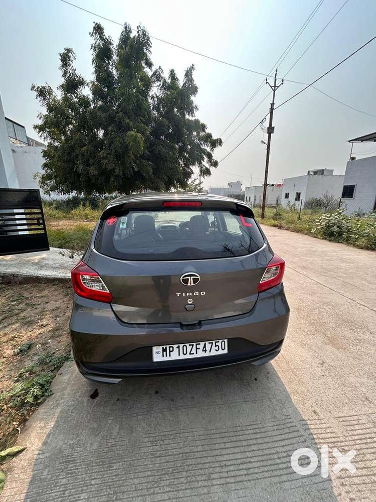 Tata Tiago 2024 Petrol Well Maintained
