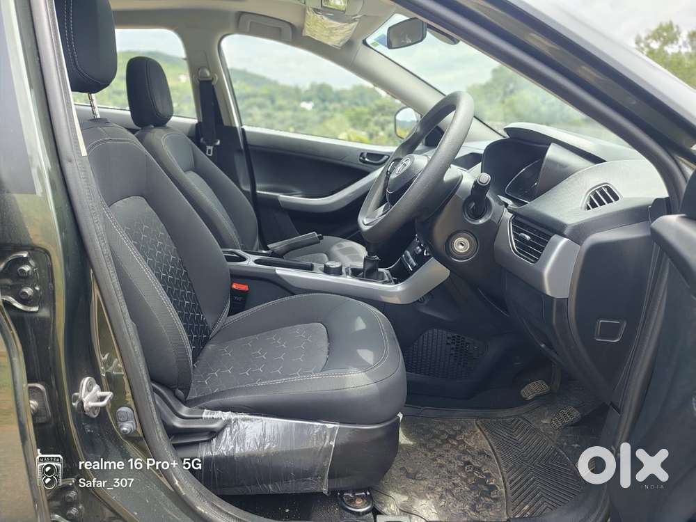 Tata Nexon 1.2 Revotron Xm (s), 2023, Petrol