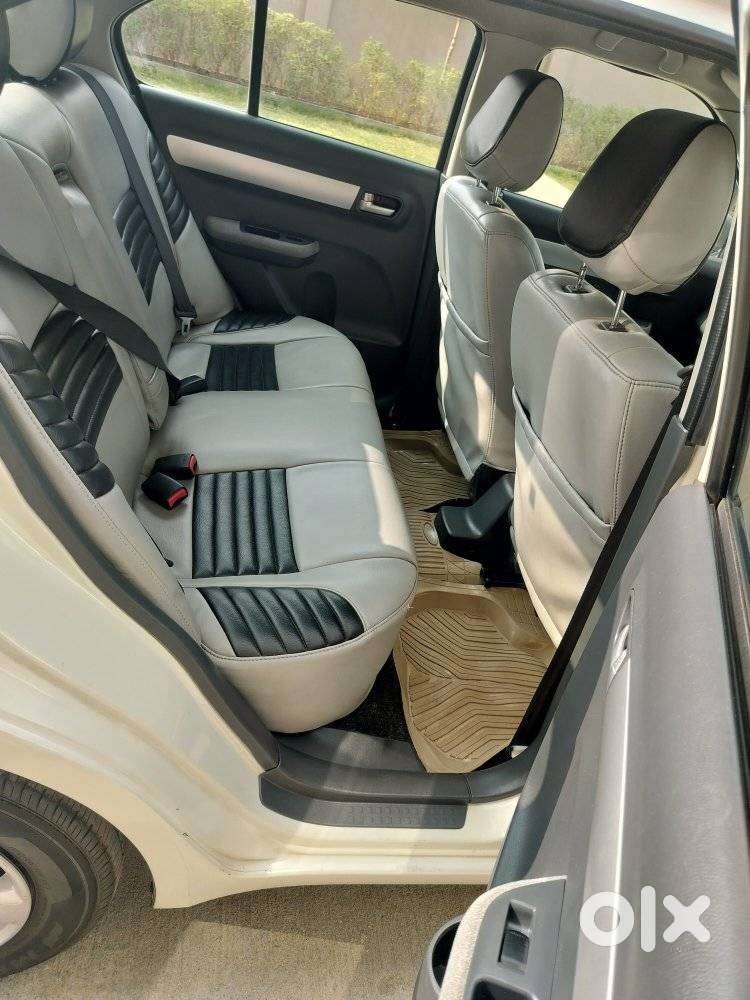 Maruti Suzuki Swift Dzire 1.2 Vxi Bsiv, 2010, Petrol