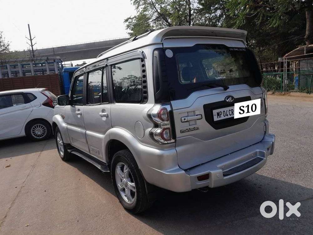 Mahindra Scorpio S10, 2016, Diesel