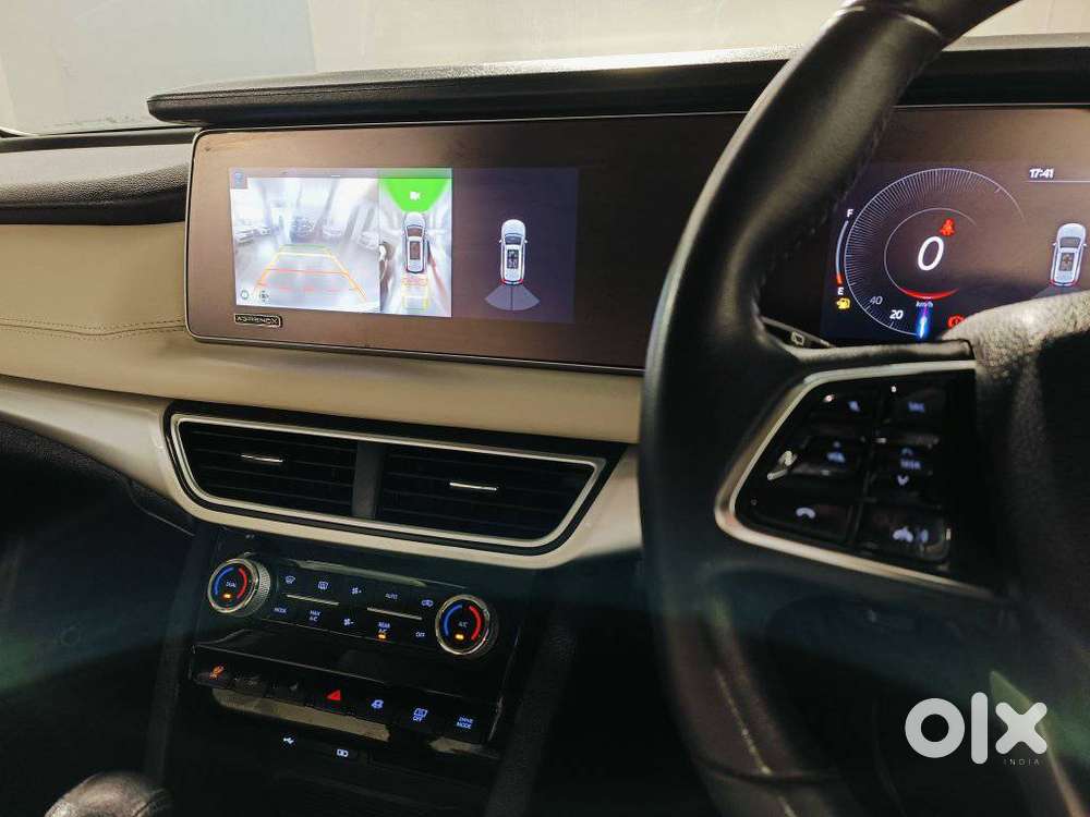 Mahindra Xuv700 2.2 Ax 7 Diesel At Luxury Pack Str, 2023, Diesel
