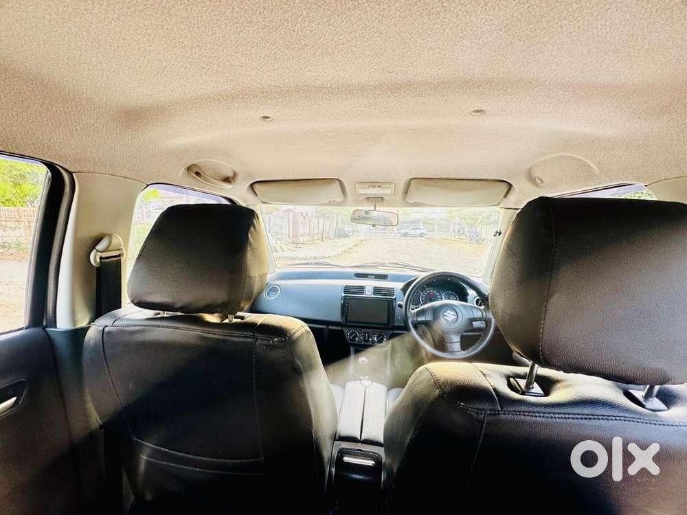 Maruti Suzuki Swift Vvt Zxi, 2010, Petrol