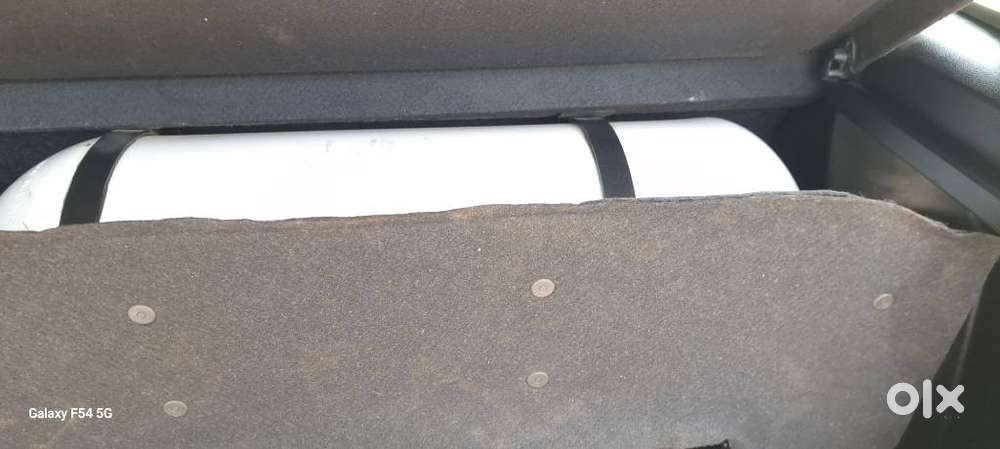 Maruti Suzuki Brezza 1.5 Vxi Cng, 2023, Cng & Hybrids