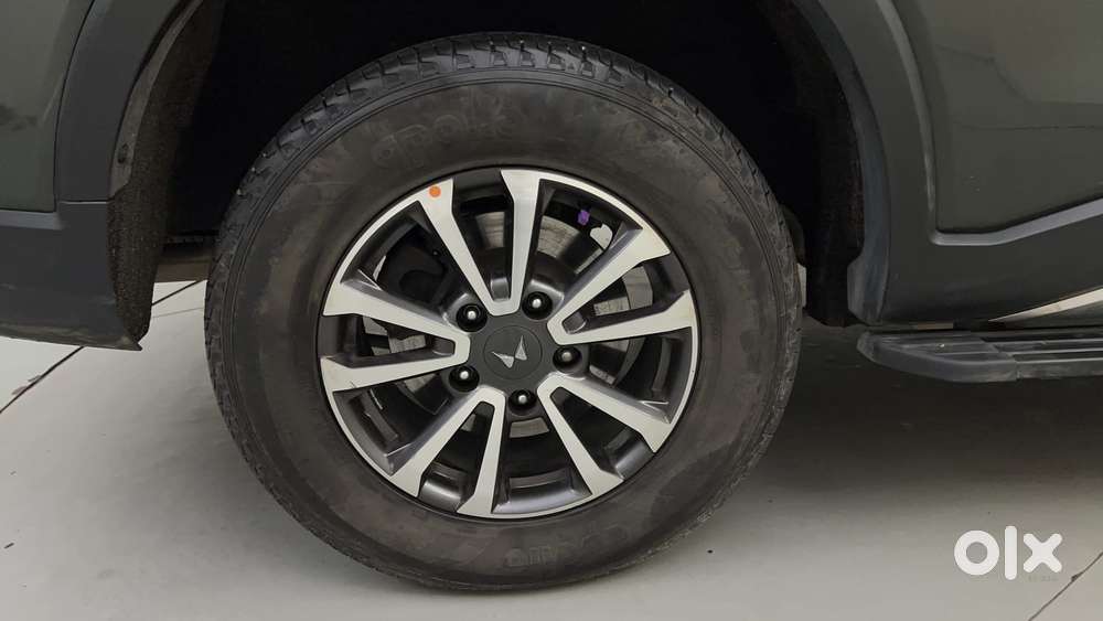 Mahindra Scorpio N Z8 Petrol Mt 7 Str, 2024, Petrol