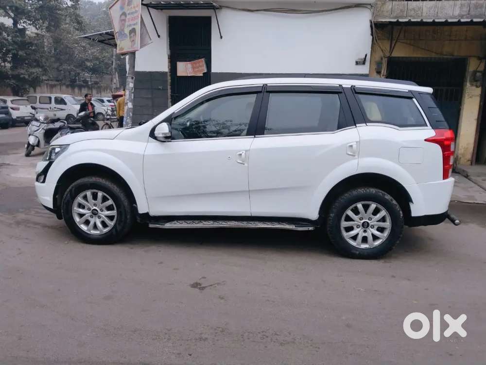 Mahindra Xuv500 2016 Diesel 65000 Km Driven