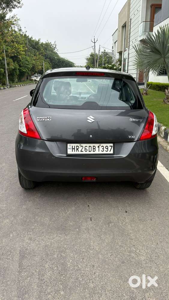 Maruti Suzuki Swift Vxi Abs Bsiv, 2017, Petrol