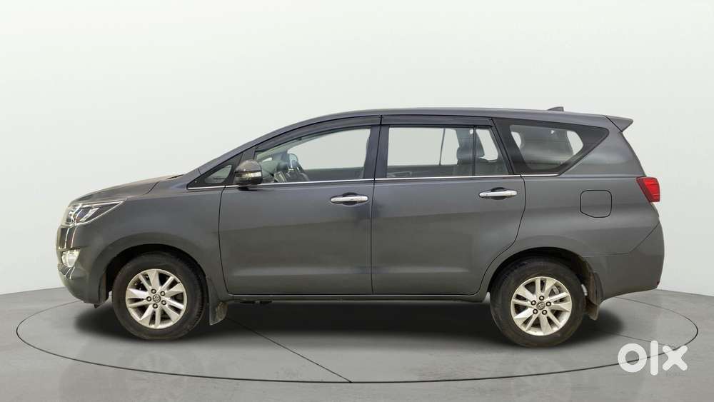 Toyota Innova Crysta 2.4 Vx Mt, 2016, Diesel