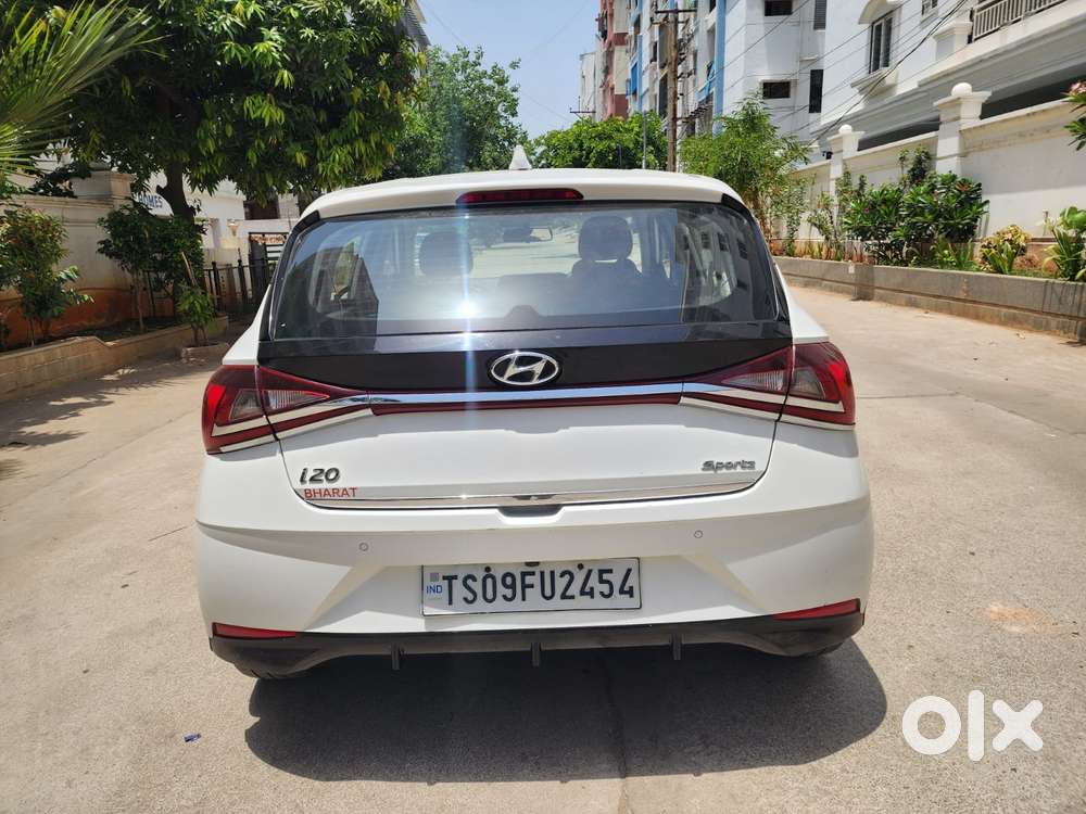 Hyundai I20 Sportz Plus Cvt, 2021, Petrol