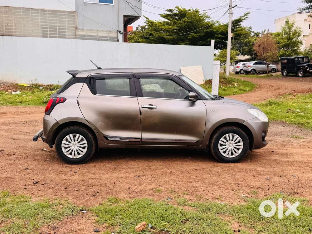 Maruti Suzuki Swift Vxi + Manual, 2019, Petrol