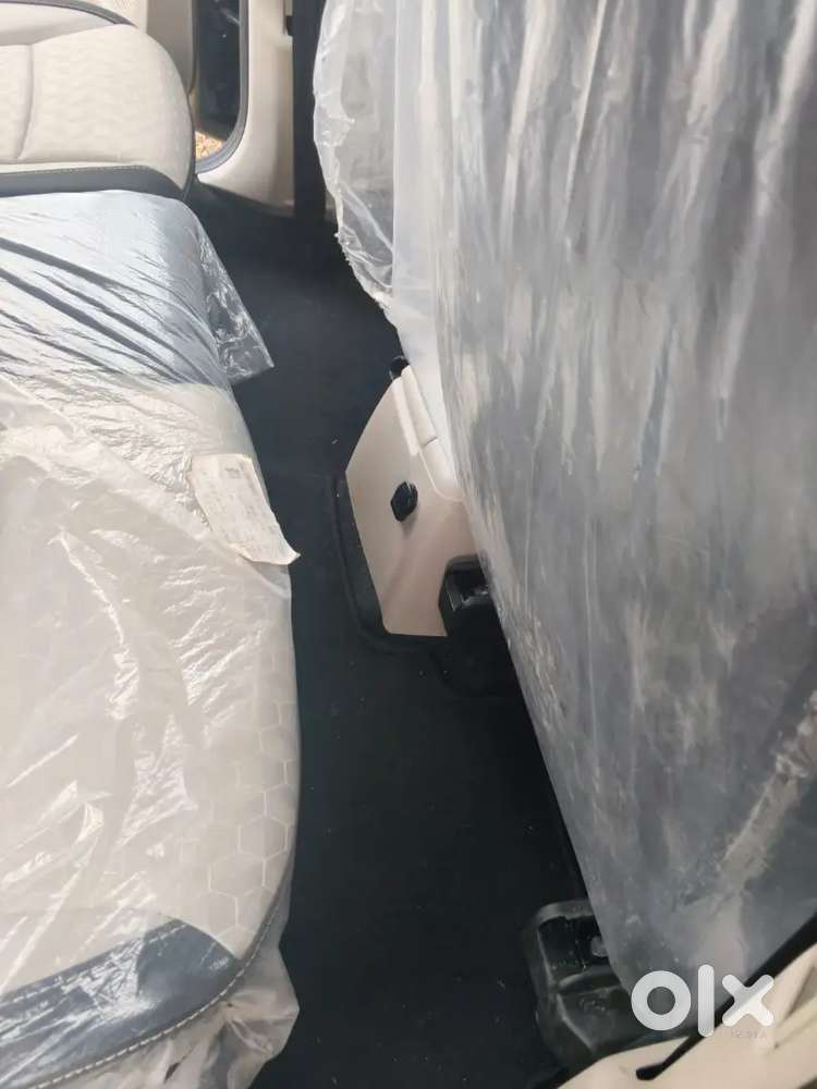 Mahindra Renault Logan 25 Petrol 16000 Km Driven