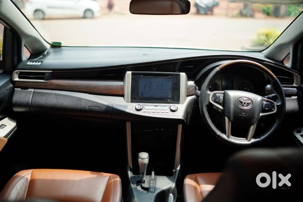 Toyota Innova Crysta 2.8 Z, 2017, Diesel