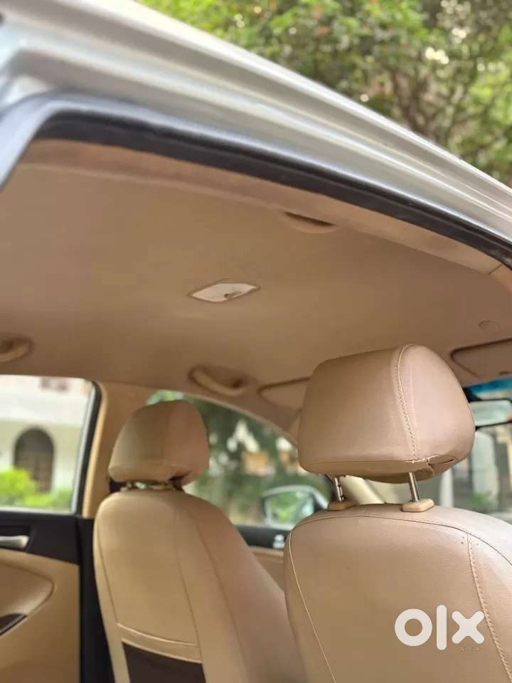 Hyundai Verna 1.6 Ex Vtvt, 2012, Petrol