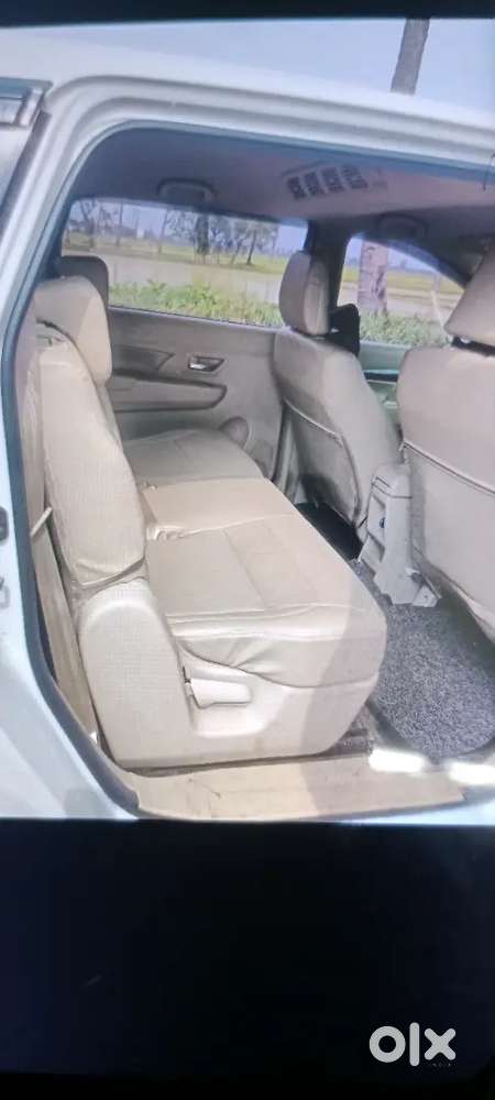 Maruti Ertiga Zxi 2024