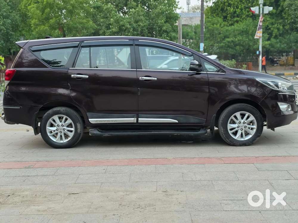 Toyota Innova Crysta 2.7 Vx Mt, 2020, Diesel
