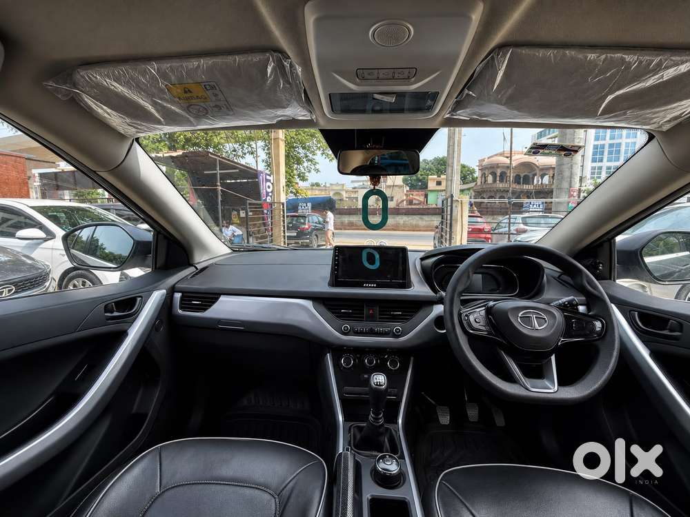 Tata Nexon 1.2 Revotron Xm (s), 2023, Petrol