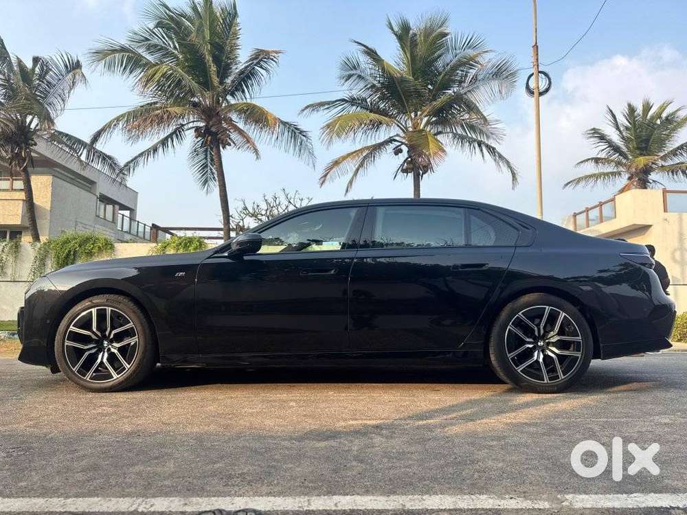 Bmw 7 Series 740i M Sport Petrol Automatic, 2023, Petrol