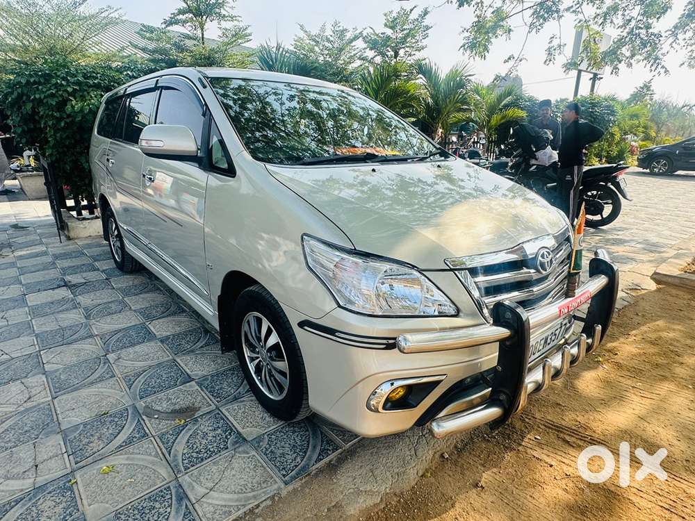 Toyota Innova Diesel 2015
