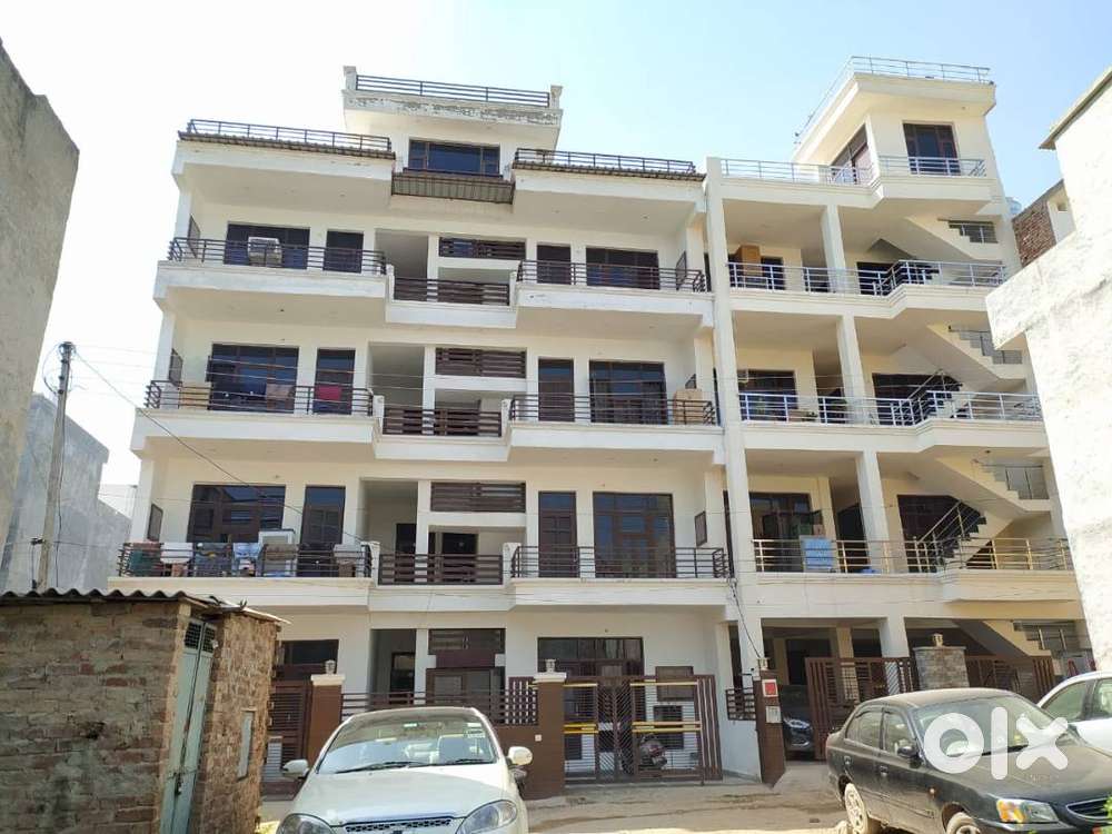 One bed room set in Chandigarh very close to PGI and University 10500