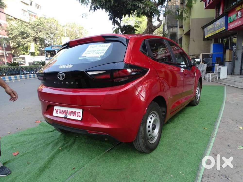 Tata Altroz 1.2 Xe, 2022, Petrol