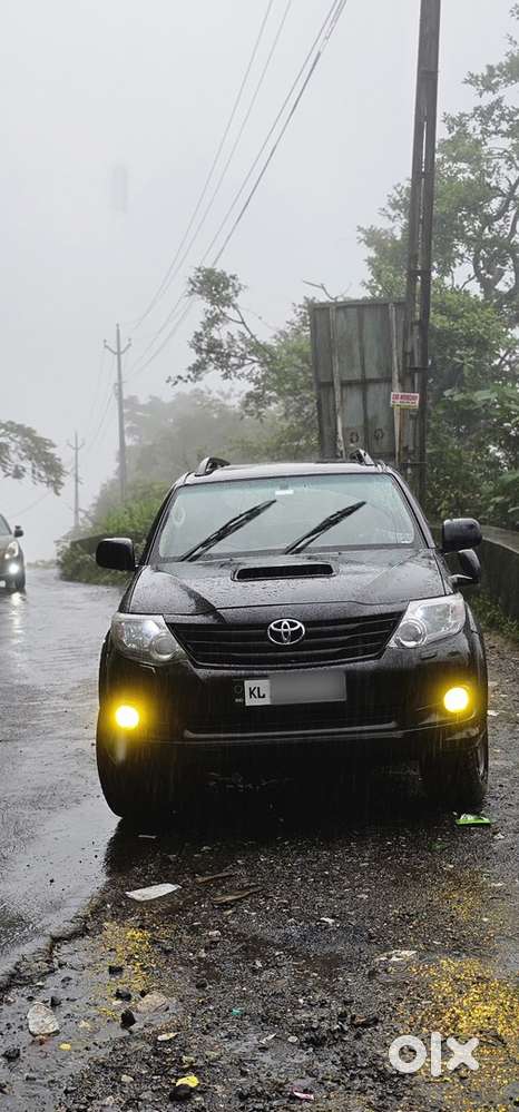 Toyota Fortuner  4x4 Diesel Manual