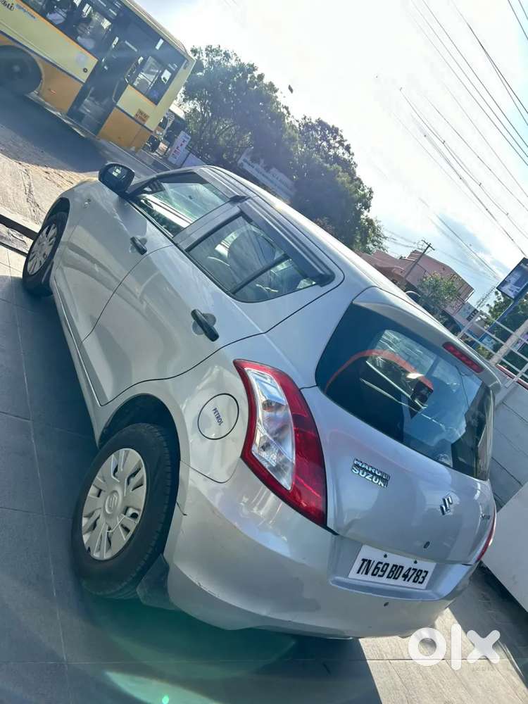 Maruti Suzuki Swift Lxi Optional-o, 2017, Petrol