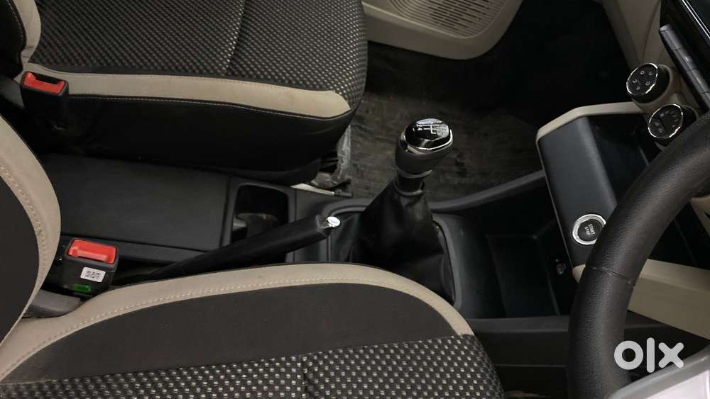 Renault Triber Rxz, 2021, Petrol