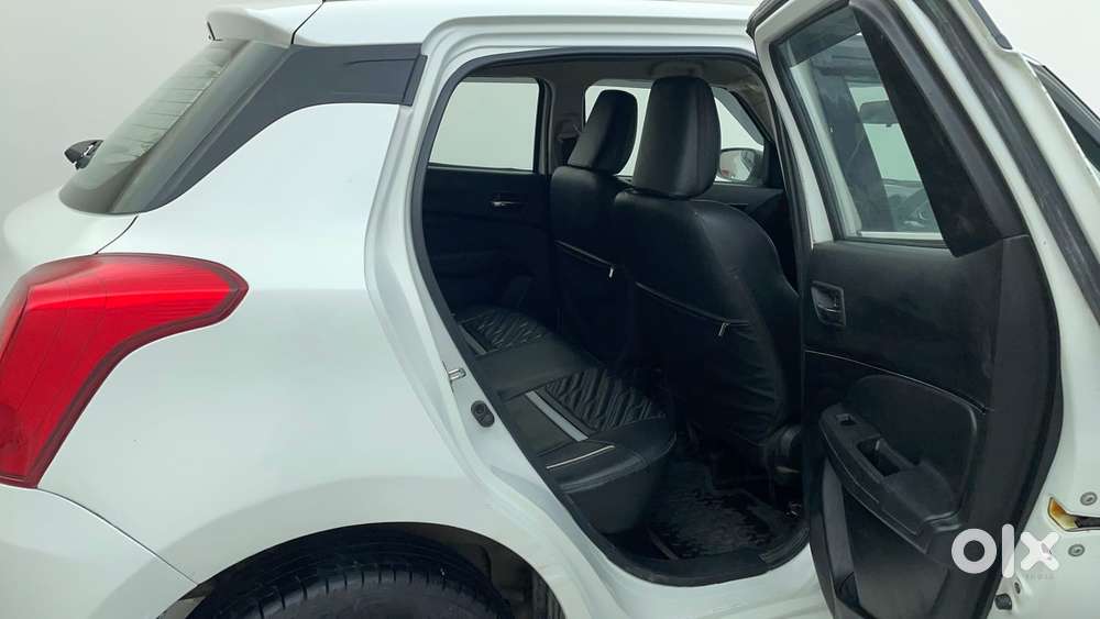 Maruti Suzuki Swift 1.3 Zxi, 2023, Petrol