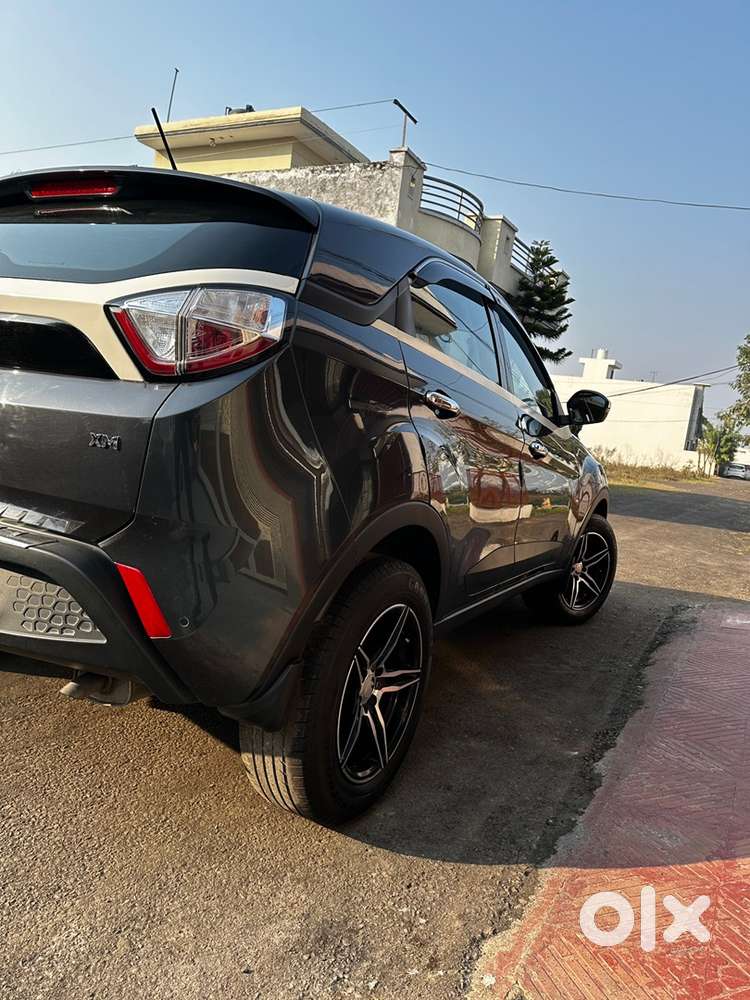 Sale - Tata Nexon Petrol Manual 2019