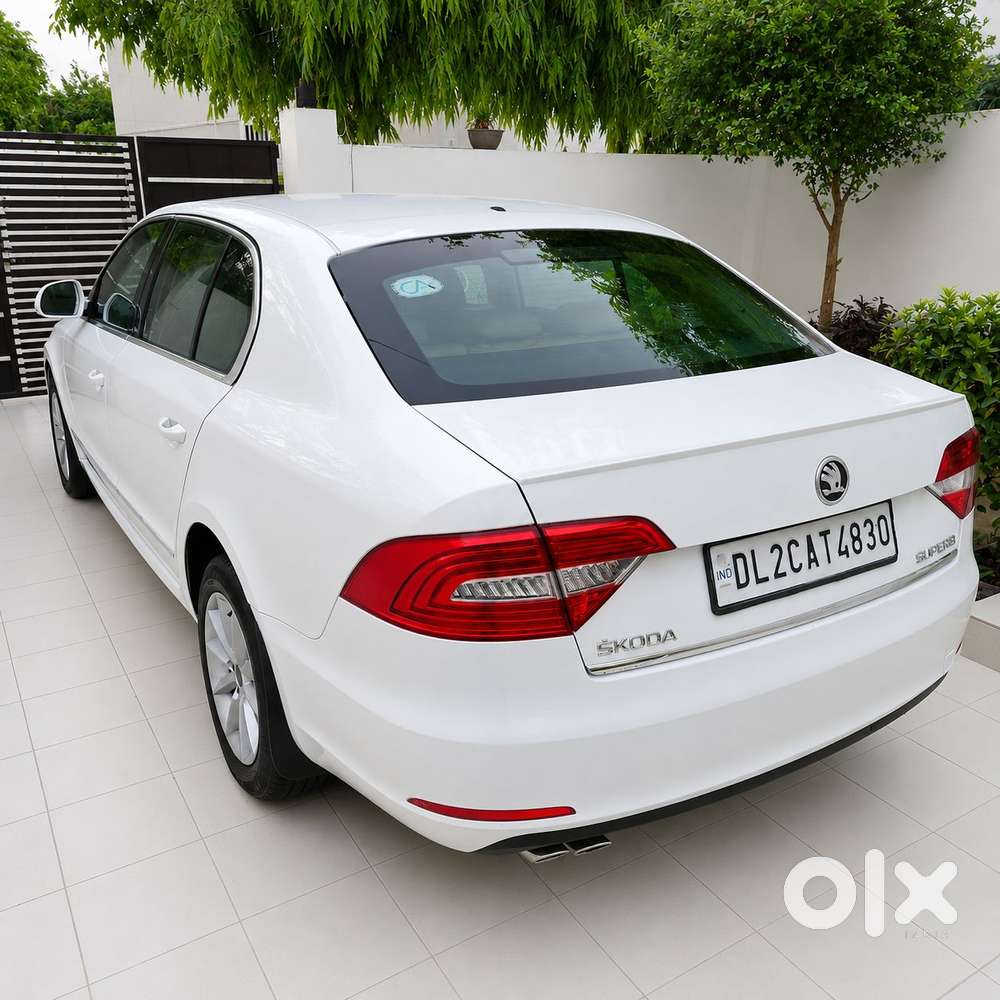 Skoda Superb 2013-2015 Elegance 1.8 Tsi Mt, 2015, Petrol