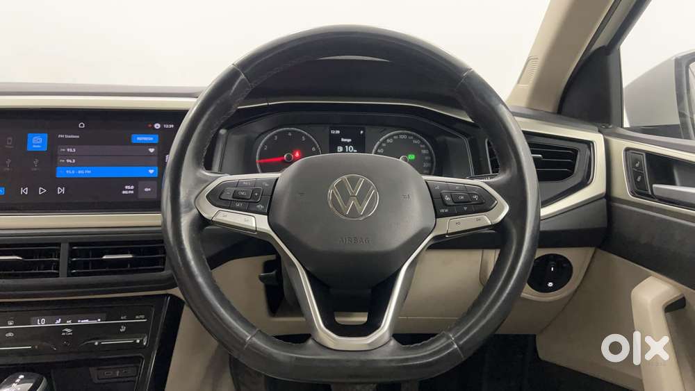 Volkswagen Virtus Highline Plus 1.0 Tsi At, 2022, Petrol