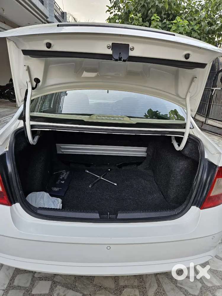 Skoda Rapid Tsi 2021