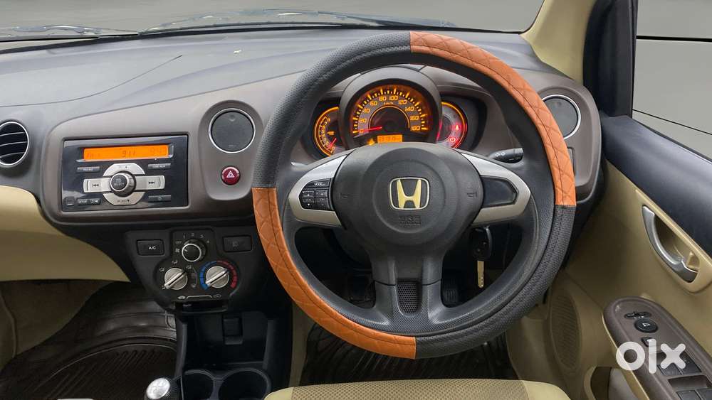 Honda Brio 2011-2013 V Mt, 2013, Petrol