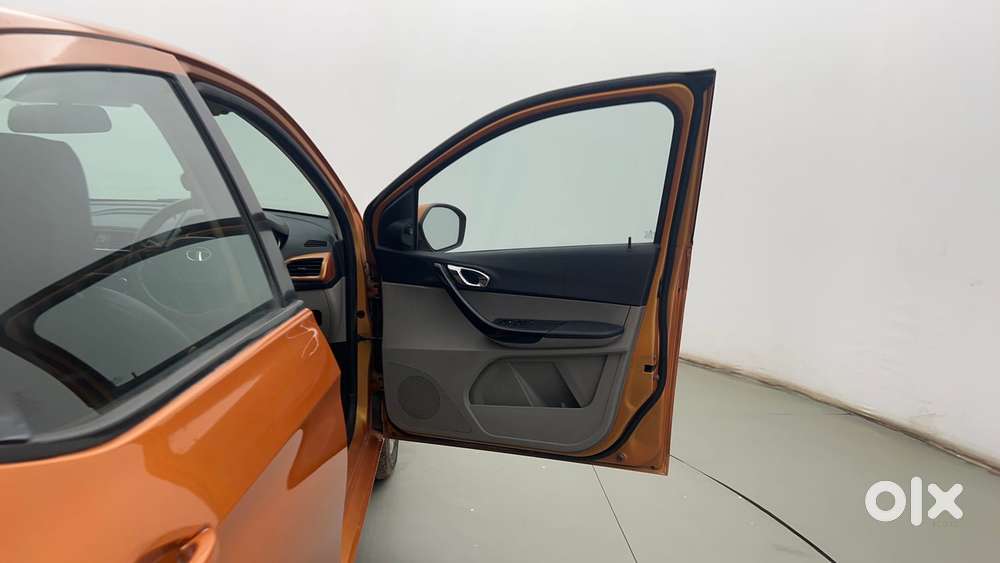 Tata Tiago Xz, 2018, Petrol