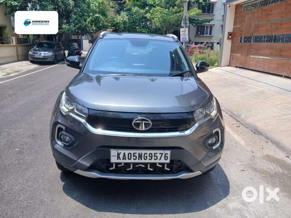 Tata Nexon 1.2 Revotron Xza Plus, 2023, Petrol