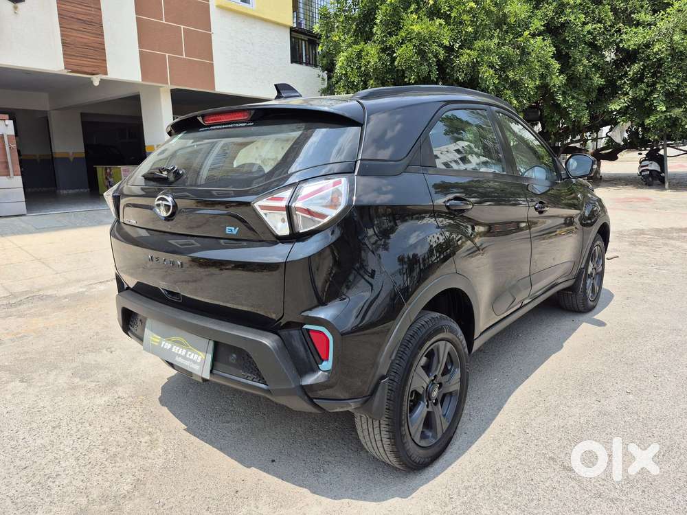 Tata Nexon Ev Max 3.3 Kw Xz Plus Lux Dark Edition, 2023, Electric