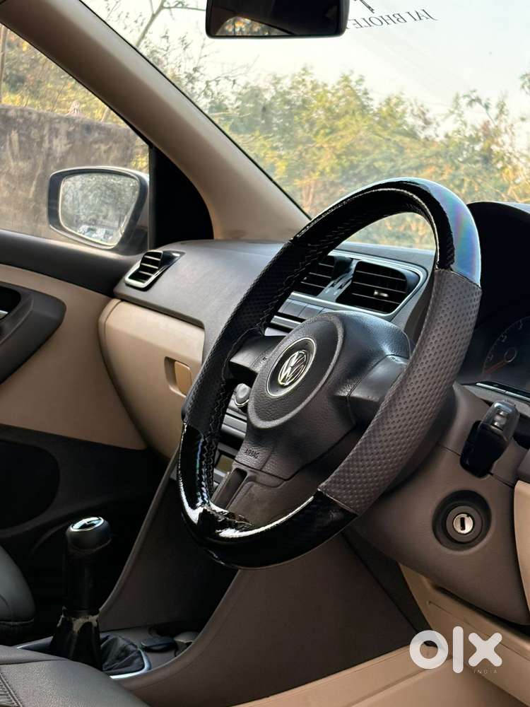 Volkswagen Vento 2010-2013 Petrol Highline, 2012, Petrol