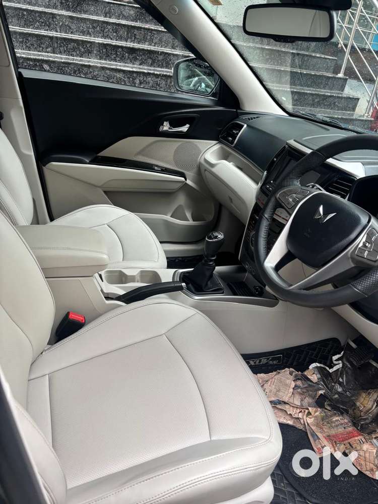 Mahindra Xuv300 W8 Option, 2023, Petrol