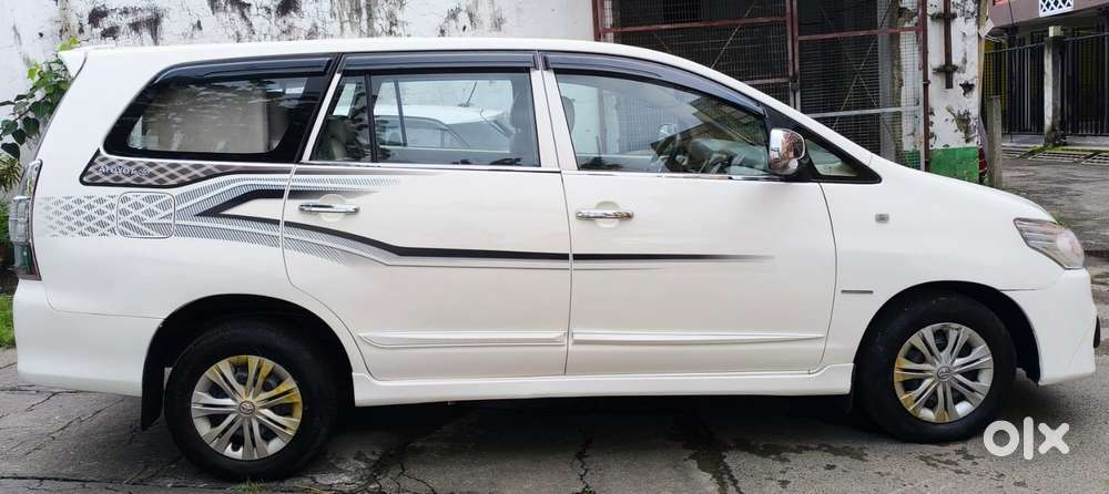 Toyota Innova 2.5 G (diesel) 8 Seater, 2014, Diesel