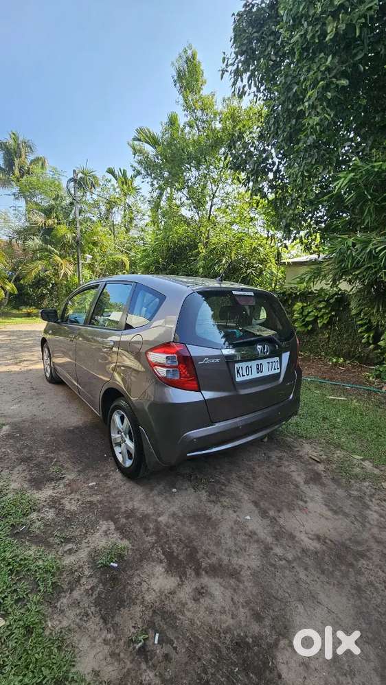 Honda Jazz 2011 2012 Well Maintained