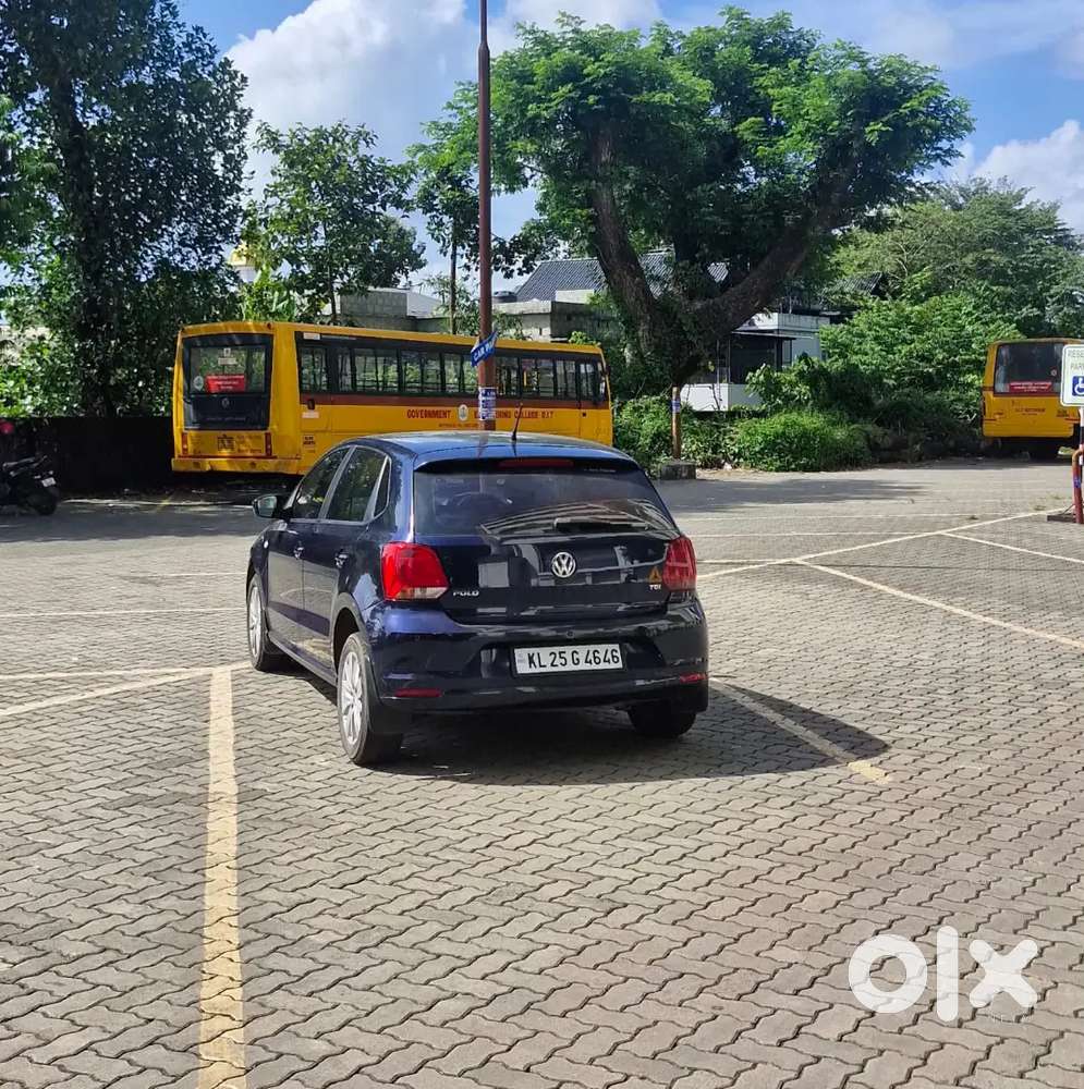 Volkswagen Polo 1.5 Tdi Highline (turbo Diesel) - 2015