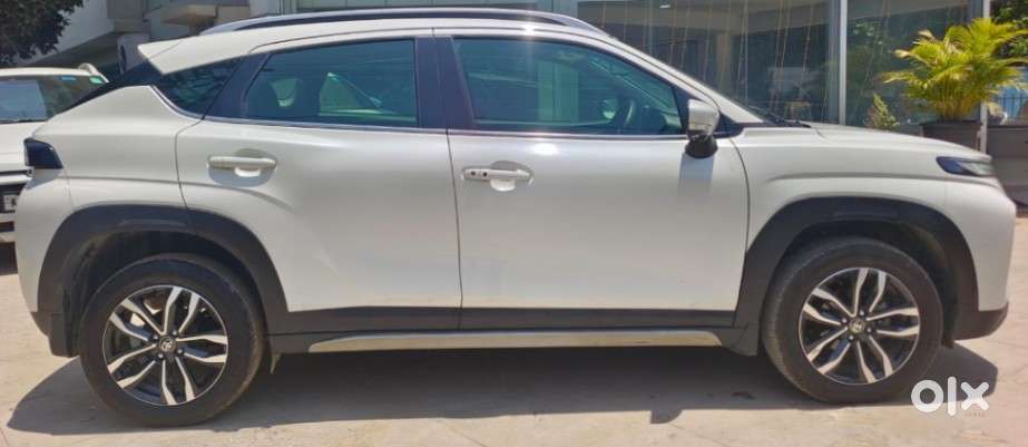 Toyota Urban Cruiser Taisor V 1.0 Petrol At, 2024, Petrol