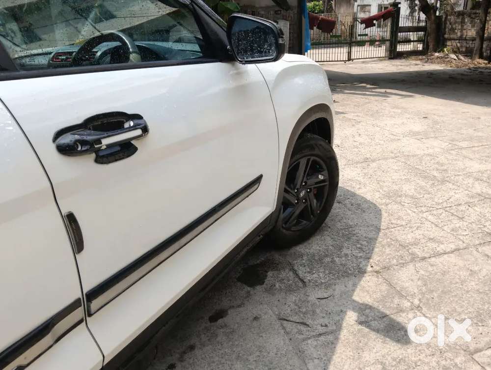 As-01 Creta Knight Diesel  Better Than New  27kmpl  Warranty